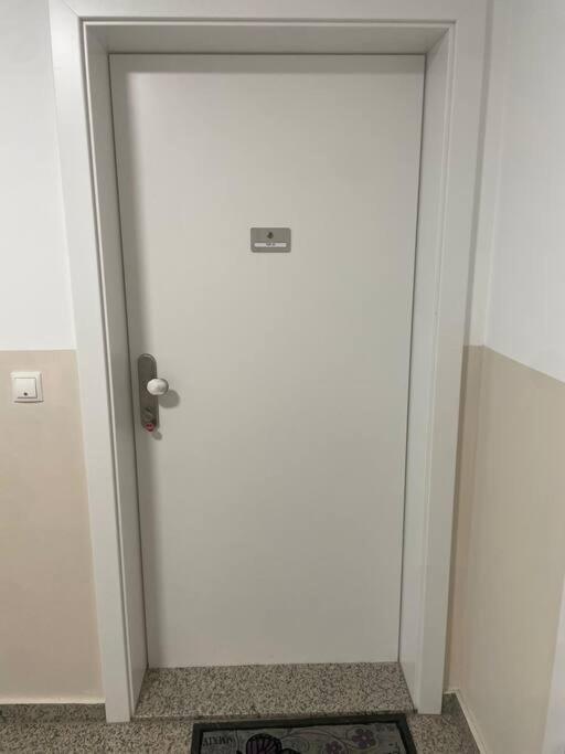וינה New Central Apartments Westbahnhof מראה חיצוני תמונה