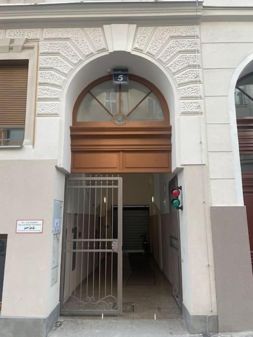 וינה New Central Apartments Westbahnhof מראה חיצוני תמונה